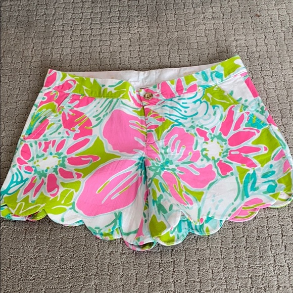 Lilly Pulitzer Pants - buttercup shorts